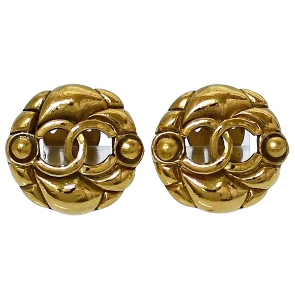 Chanel Coco Mark Gold Metal earring - Picture 1 of 9